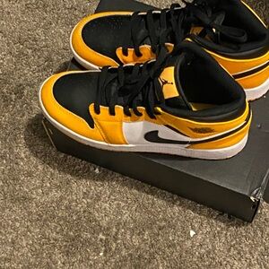 Nike Black and Gold Low-Top Sneakers